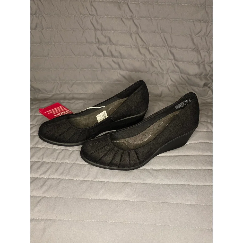 1016 Dexflex Comfort Black Fabric Pleated Round Toe Wedge Pumps Shoes 7 164450